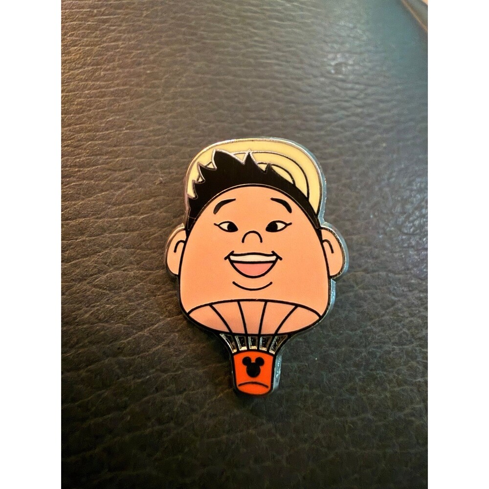 2014 Walt Disney World Hidden Mickey "Up" Hot Air Balloon Russell Pin.